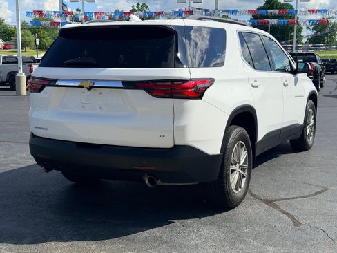 Used 2023 Chevrolet Traverse LT FWD image 5