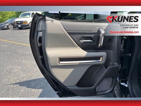 New 2025 GMC Hummer EV 2X image 16