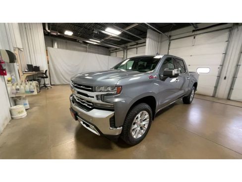 Used 2022 Chevrolet Silverado 1500 LTZ image 4