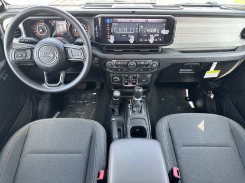 New 2026 Jeep Gladiator Sport image 6