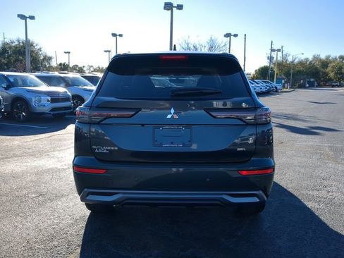 New 2026 Mitsubishi Outlander SEL FWD image 7