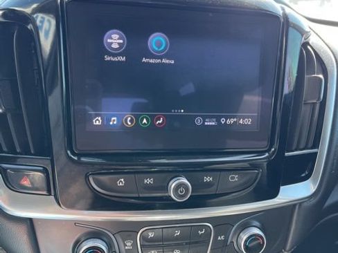Used 2021 Chevrolet Traverse LT w/ LT Premium Package AWD/4WD image 45