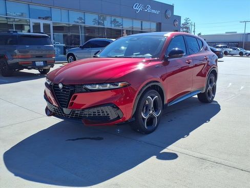 New 2026 Alfa Romeo Tonale w/ Active Assist Package image 2