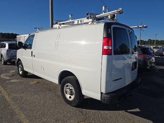 Used 2020 Chevrolet Express 2500 w/ Driver Convenience Package RWD image 7