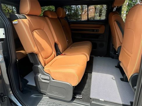 New 2025 Volkswagen ID. Buzz Pro S image 15