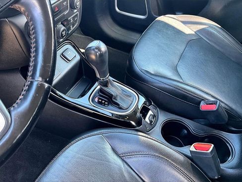 Used 2020 Jeep Compass Limited image 14