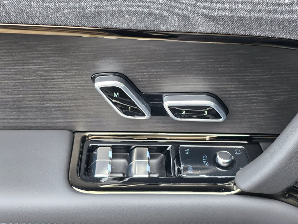 New 2027 Land Rover Range Rover Sport Dynamic SE AWD/4WD image 29