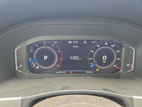 Used 2022 Volkswagen Atlas Cross Sport SE image 9