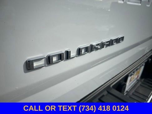 Used 2021 Chevrolet Colorado W/T AWD/4WD image 32