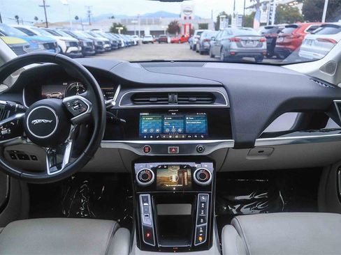 Used 2020 Jaguar I-PACE SE image 11