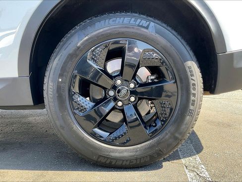 Certified 2023 Land Rover Discovery Sport SE AWD/4WD image 10