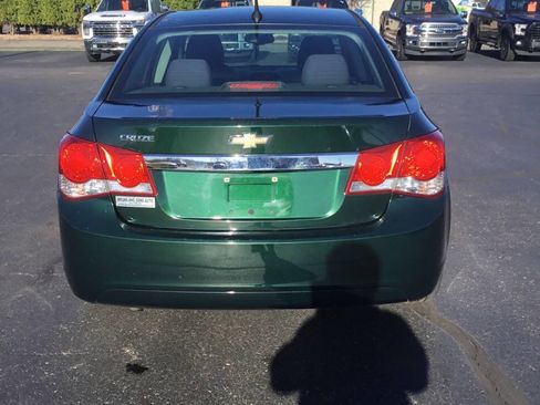 Used 2014 Chevrolet Cruze LS FWD image 4
