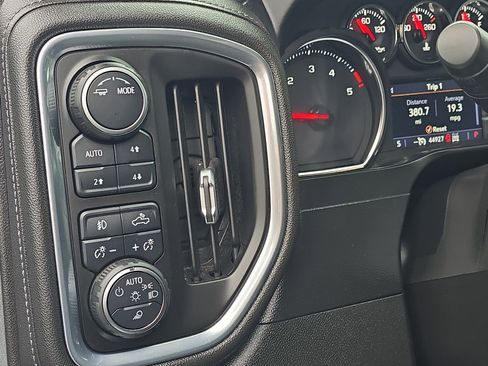 Certified 2022 Chevrolet Silverado 3500 LTZ w/ LTZ Convenience Package image 24