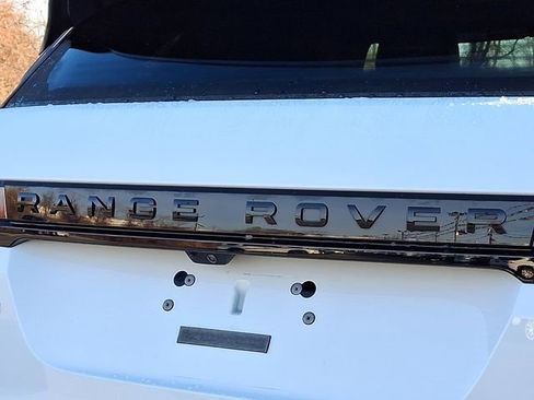 Used 2023 Land Rover Range Rover Evoque S image 30