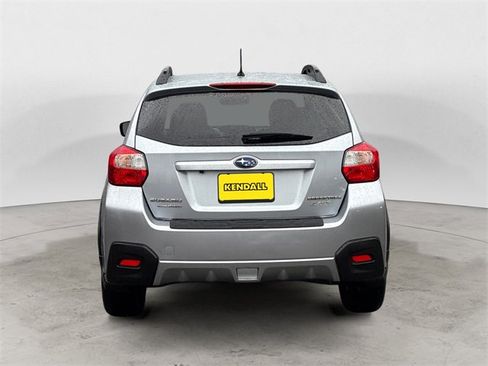 Used 2017 Subaru Crosstrek 2.0i Premium image 4