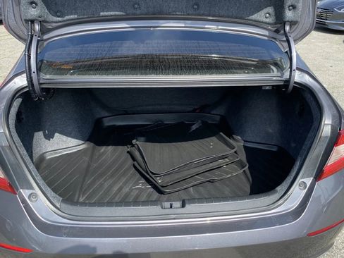 Used 2021 Honda Accord LX image 8