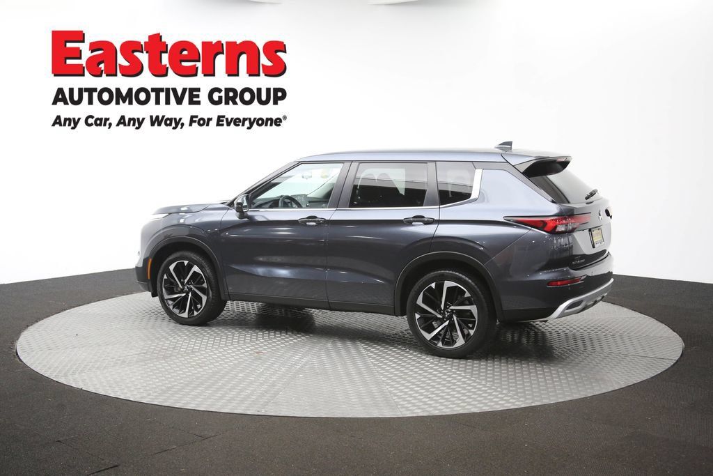 Used 2024 Mitsubishi Outlander SE AWD/4WD image 64
