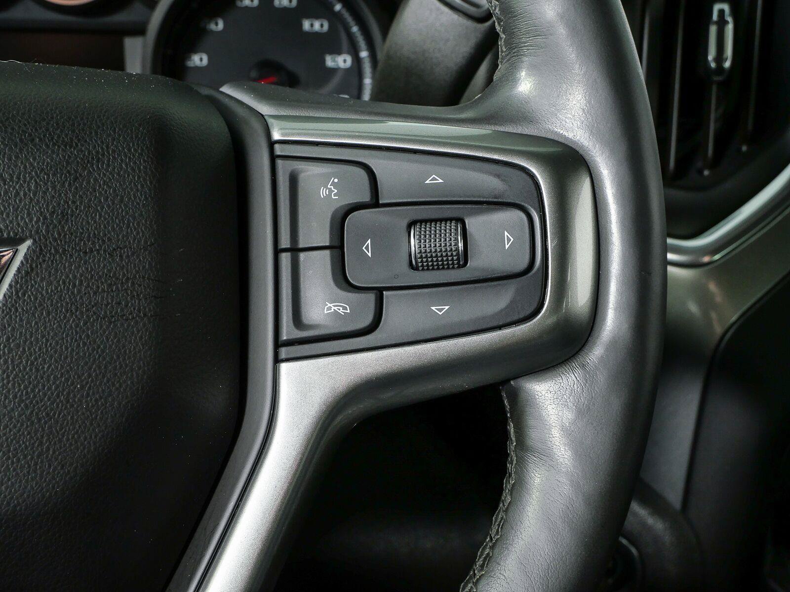 Used 2020 Chevrolet Silverado 1500 RST AWD/4WD image 12
