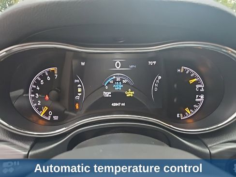 Used 2021 Jeep Grand Cherokee Laredo X image 19