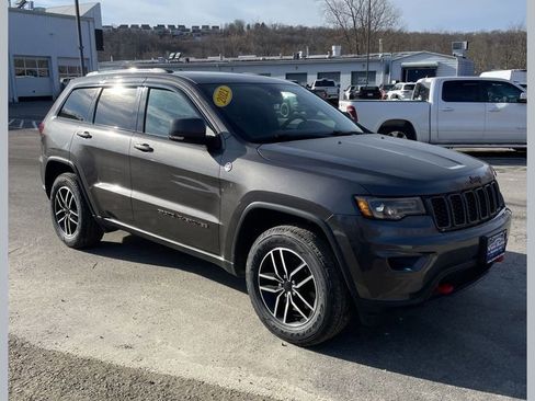 Used 2021 Jeep Grand Cherokee Trailhawk w/ Trailhawk Luxury Group image 1