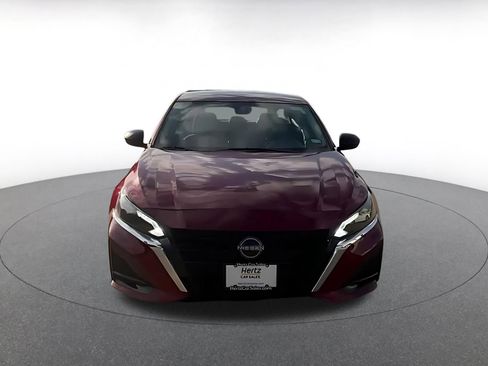 Used 2025 Nissan Altima 2.5 SV image 4