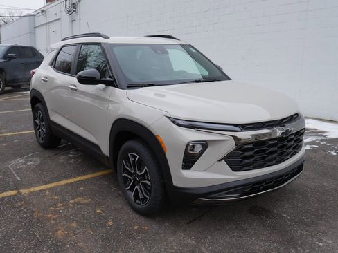 New 2026 Chevrolet TrailBlazer ACTIV image 2