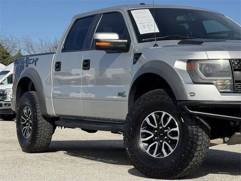 Used 2014 Ford F150 Raptor w/ Equipment Group 801A Luxury image 3