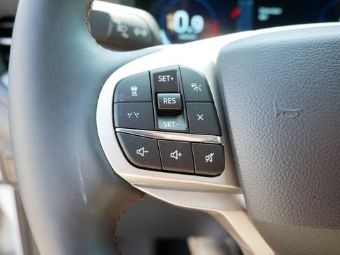 Used 2026 Ford Explorer Active w/ Active Comfort Package AWD/4WD image 28