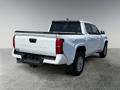 Certified 2024 Toyota Tacoma SR5 AWD/4WD image 6