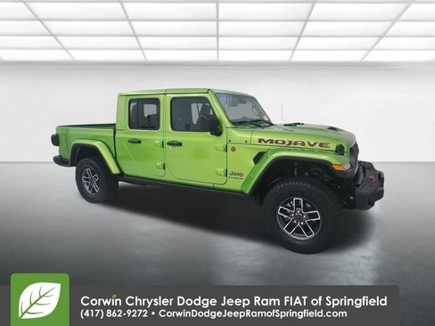 Used 2025 Jeep Gladiator Mojave image 1
