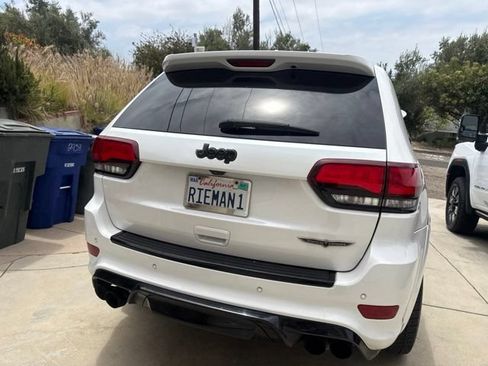 Used 2018 Jeep Grand Cherokee Trackhawk AWD/4WD image 5