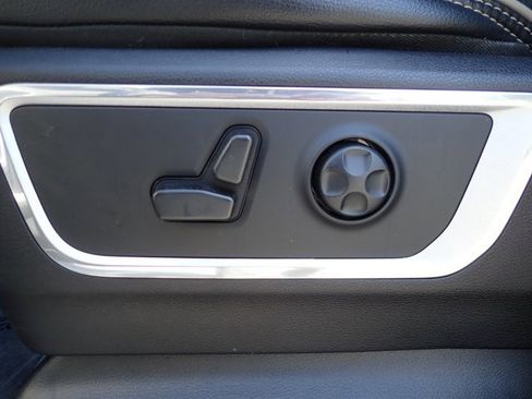 Used 2021 RAM 1500 Laramie w/ Off Road Group image 11