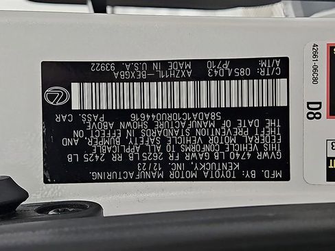 Used 2024 Lexus ES 300h w/ Premium Package image 31