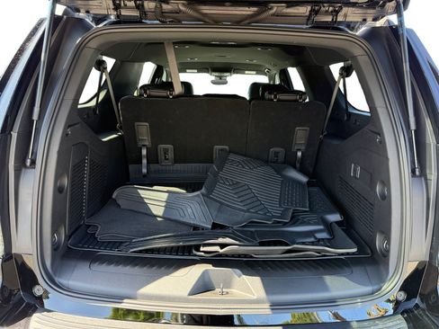 Used 2026 Chevrolet Suburban LS w/ LPO, Dark Essentials Package AWD/4WD image 17