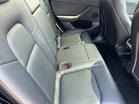 Used 2024 Tesla Model Y Performance AWD/4WD image 8
