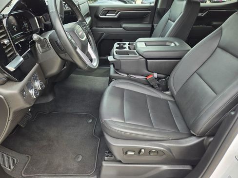 Used 2025 GMC Sierra 1500 SLT RWD image 16