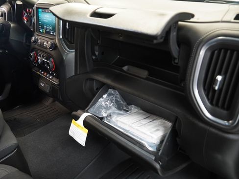 Used 2022 Chevrolet Silverado 1500 LT AWD/4WD image 28