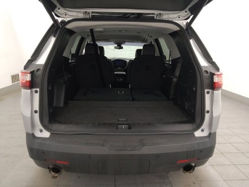 Used 2020 Chevrolet Traverse RS FWD image 29