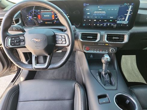 Used 2025 Ford Mustang Premium RWD image 13