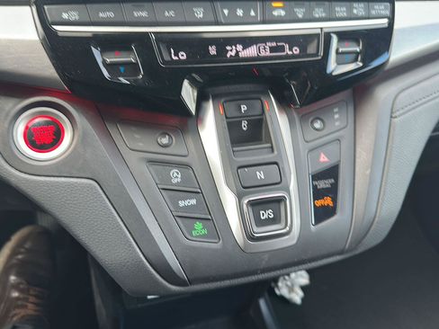 Used 2025 Honda Odyssey Sport-L image 17