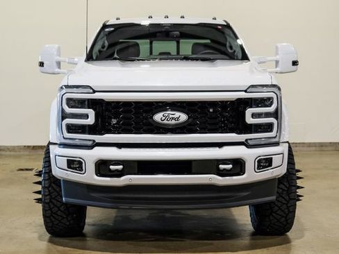 Used 2026 Ford F450 Platinum w/ Platinum Plus Package image 2