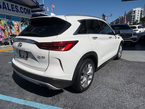Used 2019 INFINITI QX50 Essential w/ Premium Heat Package image 9