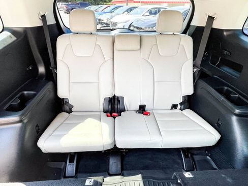 Used 2021 Kia Telluride EX w/ EX Premium Package image 14