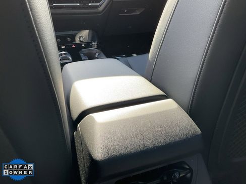 Used 2025 Audi Q6 e-tron Premium w/ Convenience Package image 46