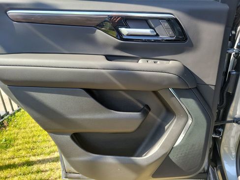 New 2026 Chevrolet Tahoe LS image 15