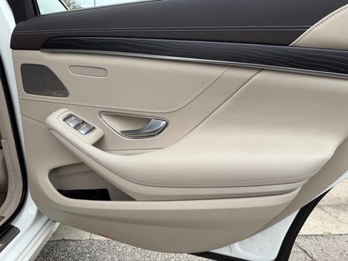 Used 2018 Mercedes-Benz S 450 Sedan image 31