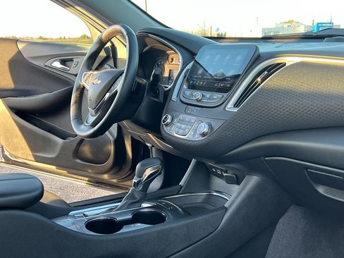 Used 2024 Chevrolet Malibu LT w/ Midnight Edition image 26