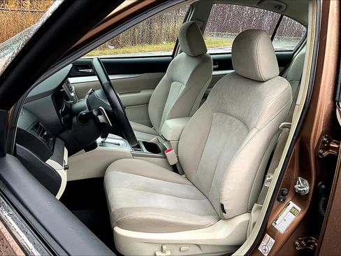 Used 2013 Subaru Legacy 2.5i Premium w/ All-Weather Pkg image 8