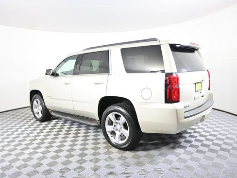 Used 2015 Chevrolet Tahoe LT w/ Luxury Package AWD/4WD image 4