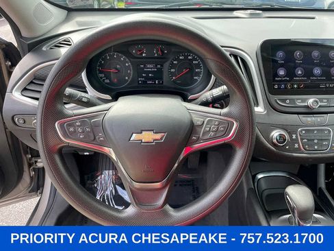Used 2023 Chevrolet Malibu LT FWD image 13